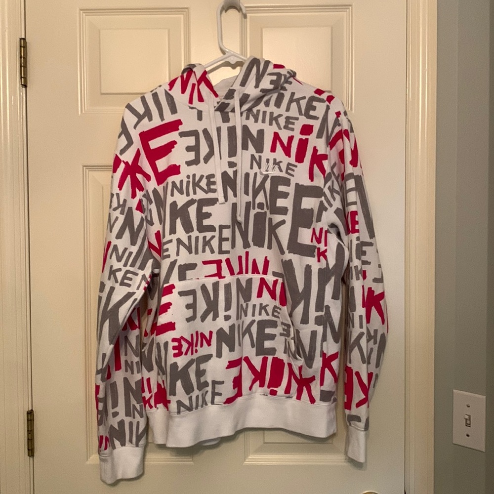 Nike men’s sweatshirt size medium